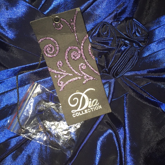 Beautiful Dia Collection Dress/gown - Picture 5 of 6